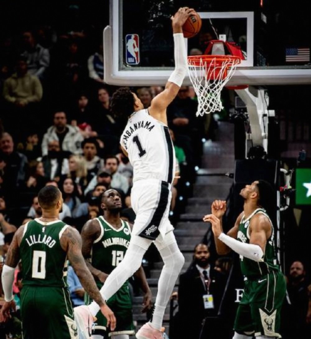 STAR SPORTS下载-纽约尼克斯vs洛杉矶湖人