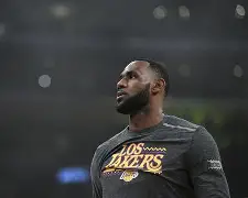 星空体育中国-科比81分全场回放高清